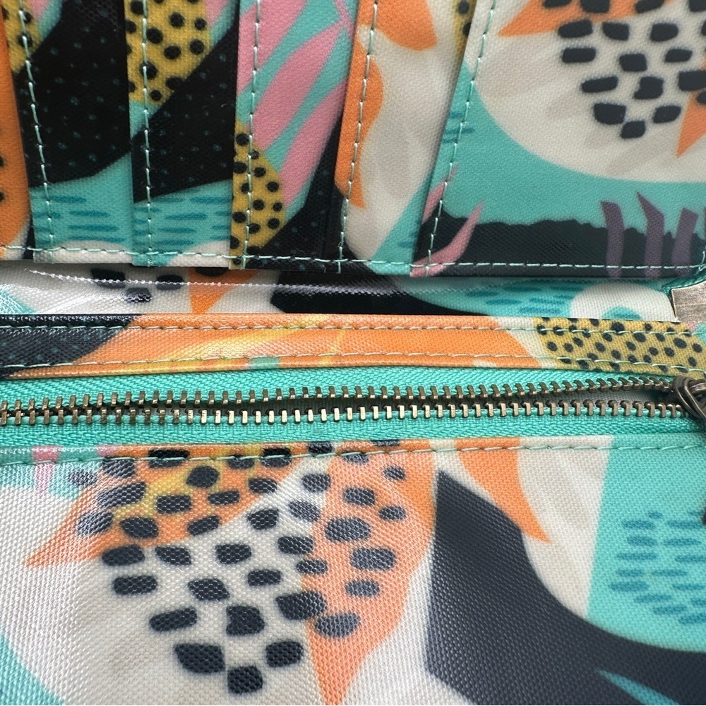 Wander Vibrant Tropical Artistic Print Zippered Wallet Abstract Floral Motifs - Picture 14 of 15